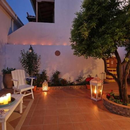Philoxenia Guest House Скопелос Екстериор снимка